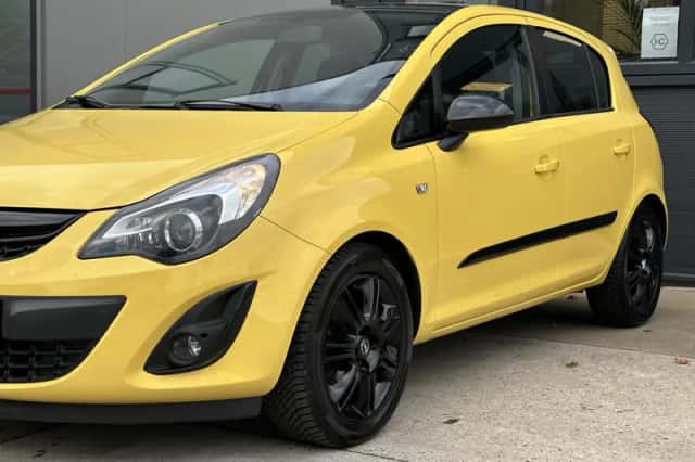 Opel Corsa (2014) thumbnail 4