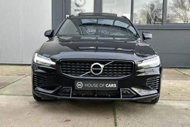 Volvo V60 (2022) thumbnail 3