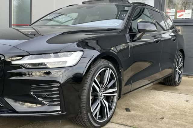 Volvo V60 (2022) thumbnail 4