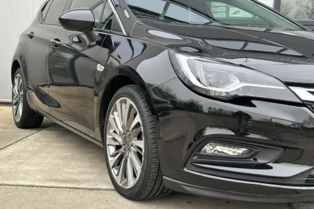 Opel Astra (2018) thumbnail 2