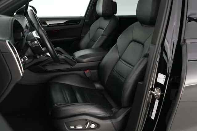 Porsche Cayenne (2019) thumbnail 5