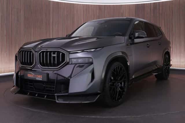 BMW XM (2024)