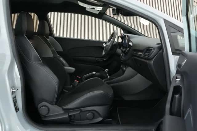 Ford Fiesta (2019) thumbnail 4