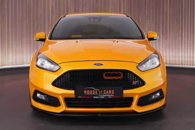 Ford Focus (2015) thumbnail 6