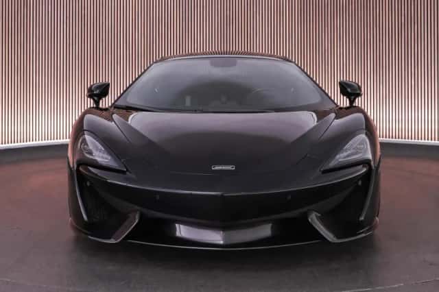 McLaren 570GT (2019) thumbnail 6