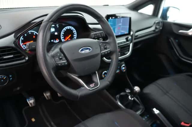 Ford Fiesta (2019) thumbnail 3