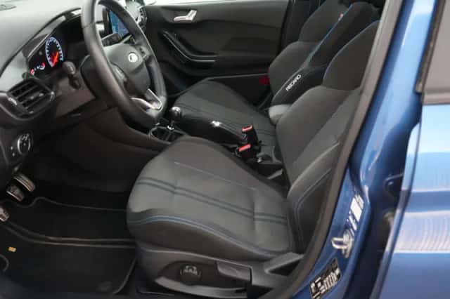 Ford Fiesta (2019) thumbnail 4
