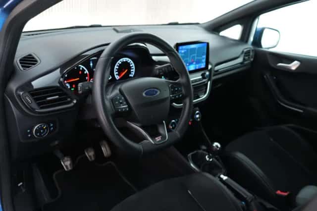 Ford Fiesta (2020) thumbnail 3