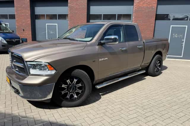 Dodge RAM (2009) thumbnail 2