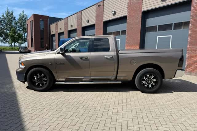 Dodge RAM (2009) thumbnail 3