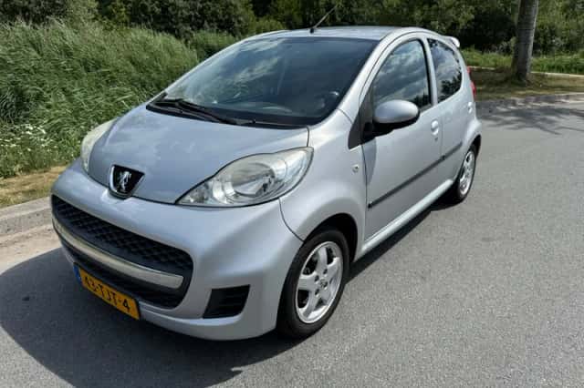 Peugeot 107 (2012) thumbnail 1