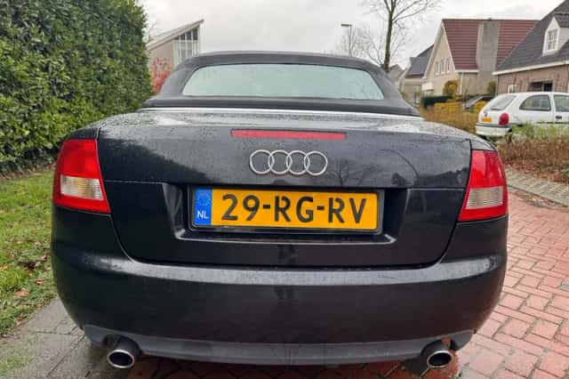 Audi A4 (2002) thumbnail 4