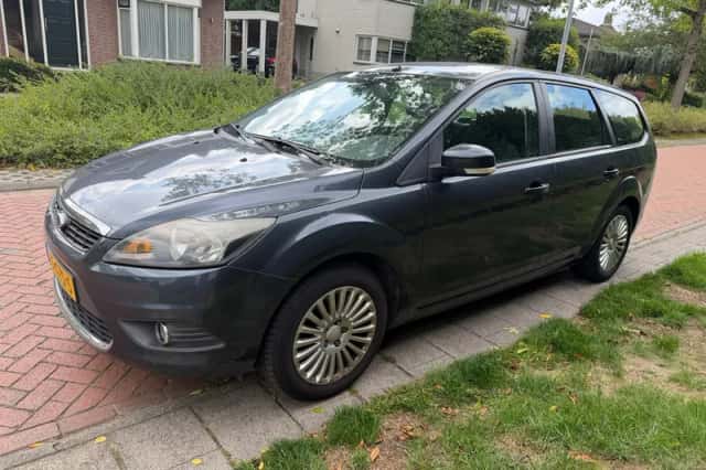 Ford Focus (2008) thumbnail 1