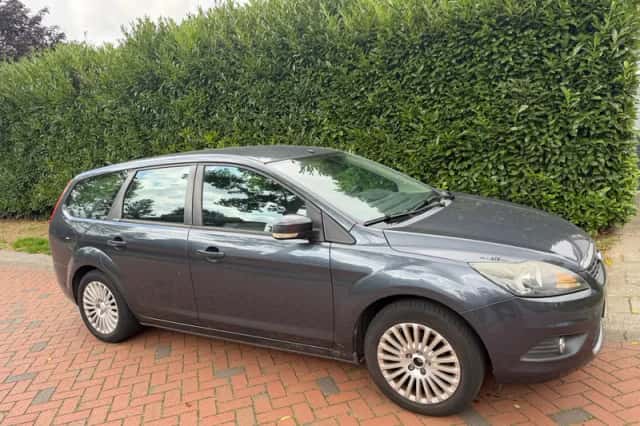 Ford Focus (2008) thumbnail 6
