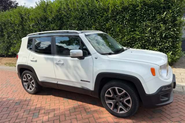 Jeep Renegade (2015) thumbnail 6