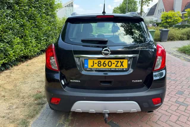 Opel Mokka (2015) thumbnail 4