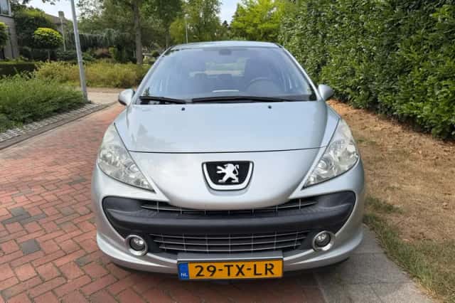 Peugeot 207 (2007) thumbnail 1