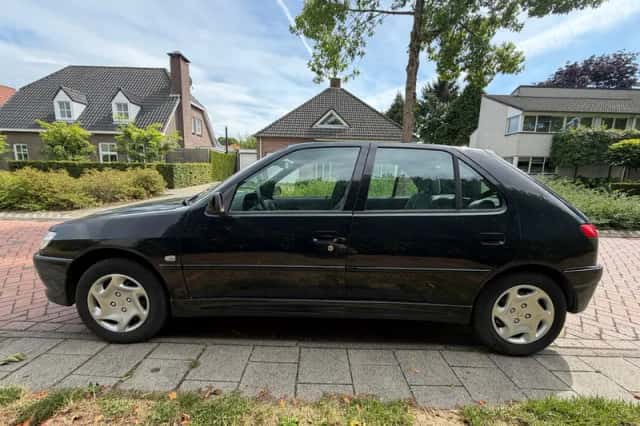 Peugeot 306 (1999) thumbnail 3