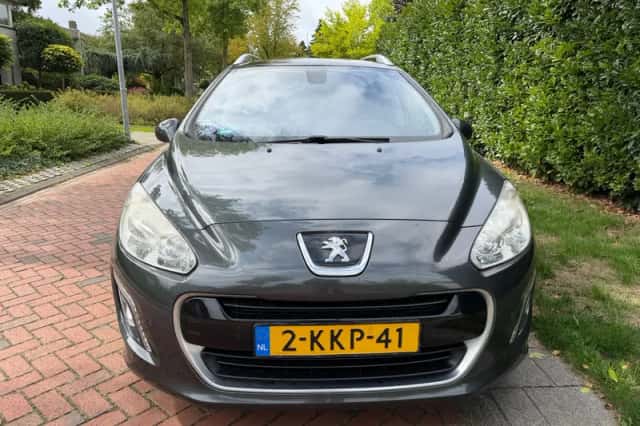 Peugeot 308 (2013) thumbnail 2