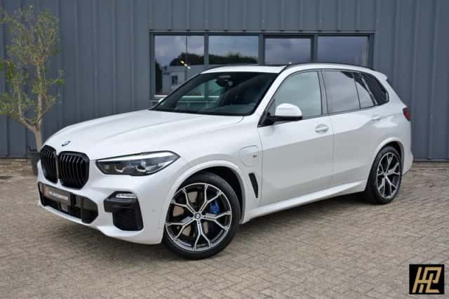 BMW X5 (2021) thumbnail 1