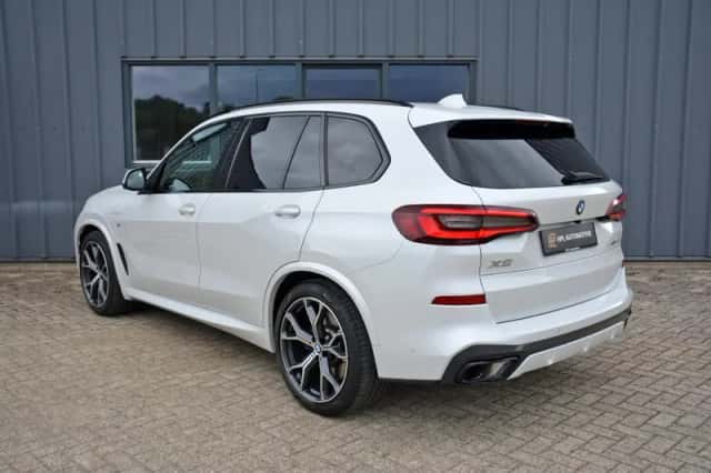 BMW X5 (2021) thumbnail 4