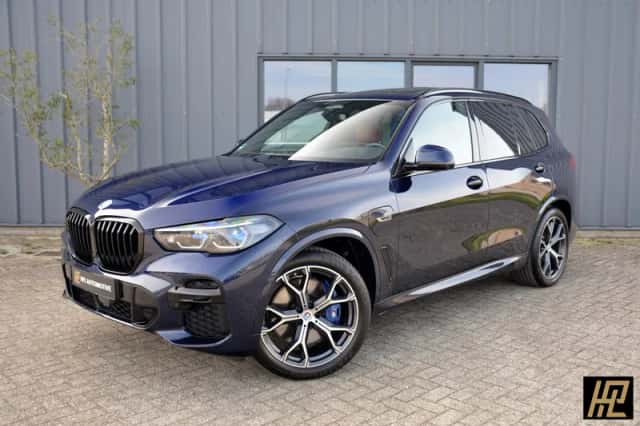 BMW X5 (2022) thumbnail 1