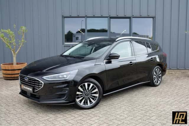 Ford Focus (2023) thumbnail 1