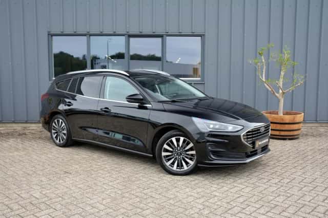 Ford Focus (2023) thumbnail 2