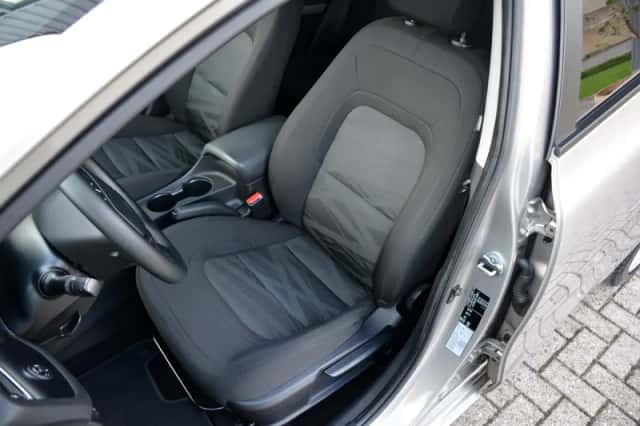 Kia Cee'd (2014) thumbnail 6