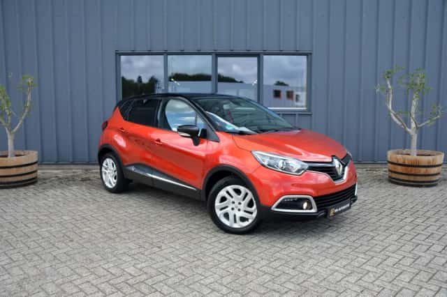 Renault Captur (2016) thumbnail 2