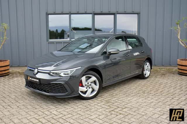 Volkswagen Golf (2022) thumbnail 1