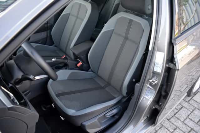 Volkswagen Polo (2019) thumbnail 6
