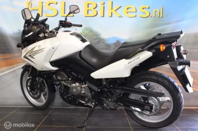 Suzuki DL (2010) thumbnail 2