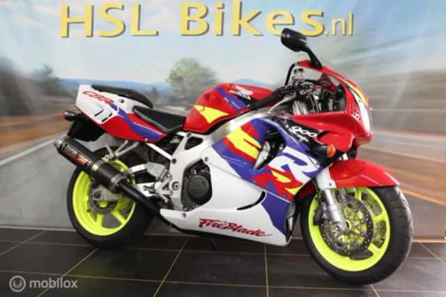 Honda CBR (1996) thumbnail 6