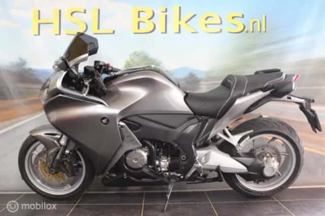 Honda VFR (2011) thumbnail 5