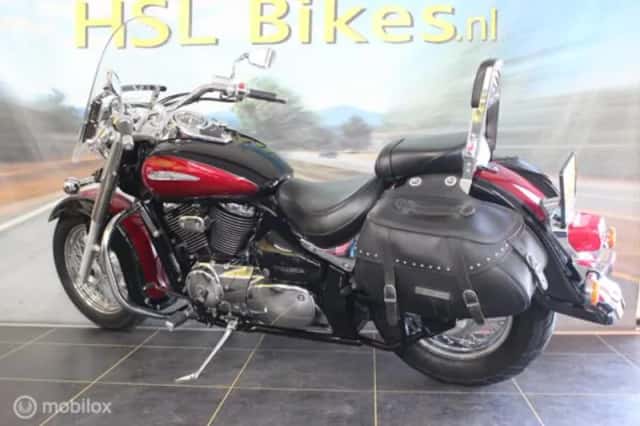 Suzuki VL (2001) thumbnail 4