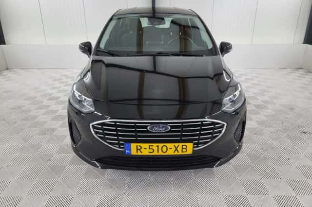 Ford Fiesta (2022) thumbnail 2