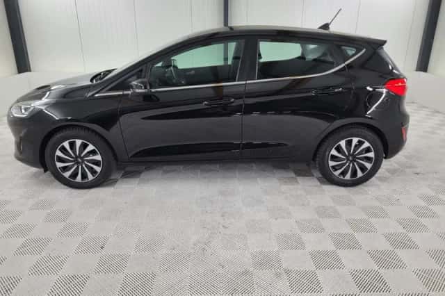 Ford Fiesta (2022) thumbnail 3