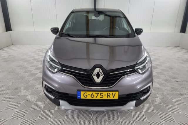 Renault Captur (2019) thumbnail 2