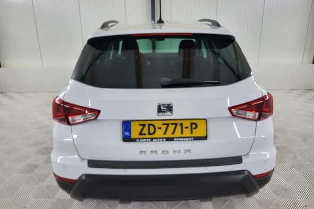 SEAT Arona (2019) thumbnail 4