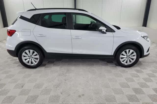 SEAT Arona (2019) thumbnail 5