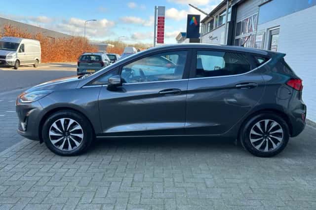 Ford Fiesta (2023) thumbnail 4