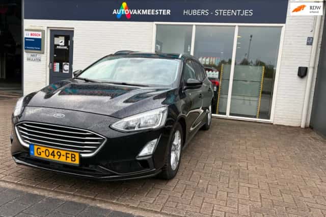 Ford Focus (2019) thumbnail 2