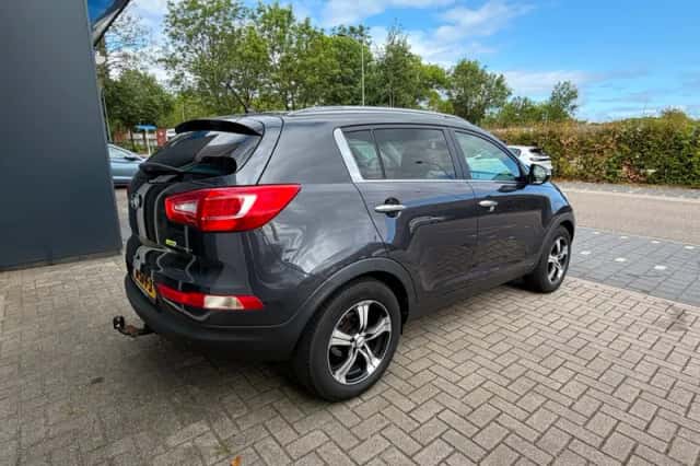 Kia Sportage (2011) thumbnail 6