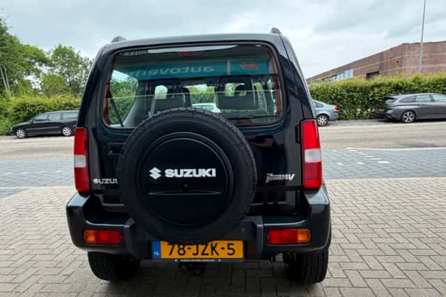 Suzuki Jimny (2009) thumbnail 6