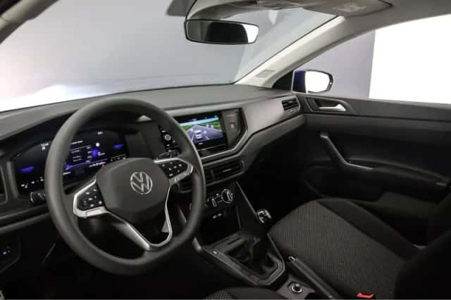 Volkswagen Polo (2024) thumbnail 5