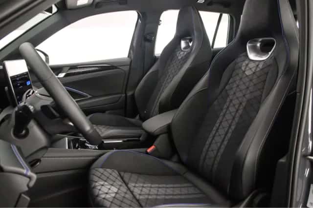 Volkswagen Tiguan (2026) thumbnail 4