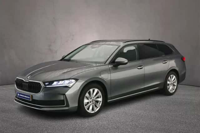 Škoda Superb (2025) thumbnail 1