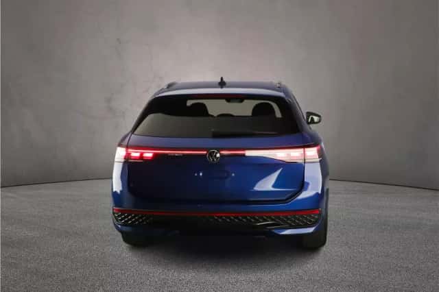 Volkswagen Passat (2025) thumbnail 6