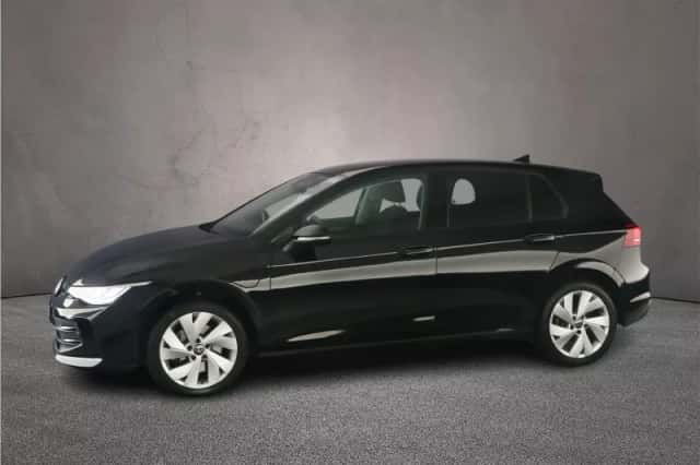 Volkswagen Golf (2025) thumbnail 2